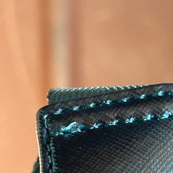 Loungefly Pokemon Bulbasaur Metallic Mini Backpack main image 9